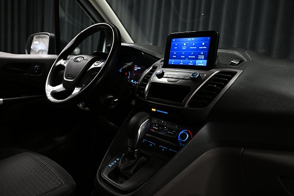 Ford Transit Connect 23 of 25