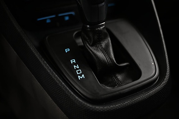 Ford Transit Connect 19 of 25