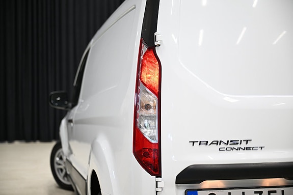 Ford Transit Connect 10 of 25