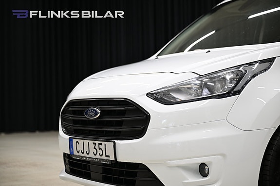 Ford Transit Connect 12 of 25