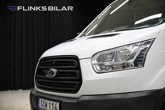 Ford Transit 15 of 28