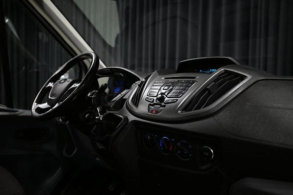 Ford Transit 27 of 28