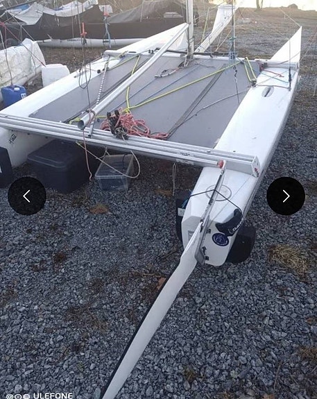 Goodall C2 F18 katamaran 2 of 4
