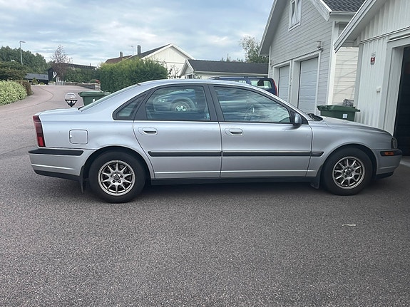 Volvo S80 3 of 7