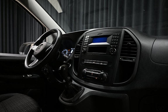 Mercedes-Benz Vito 111 24 of 25