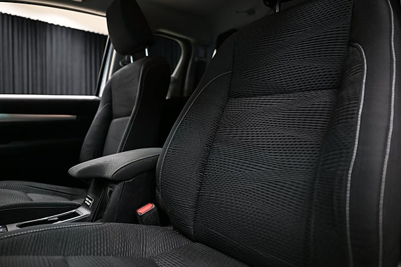 Toyota HiLux 29 of 30