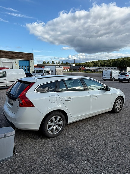 Volvo V60 5 of 5