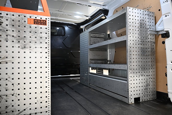 Ford Transit Custom 10 of 30