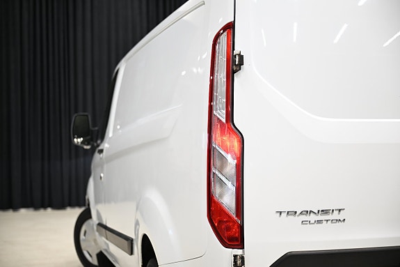 Ford Transit Custom 16 of 30