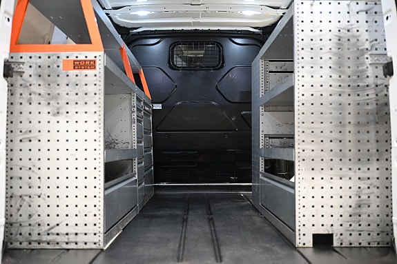 Ford Transit Custom 7 of 30