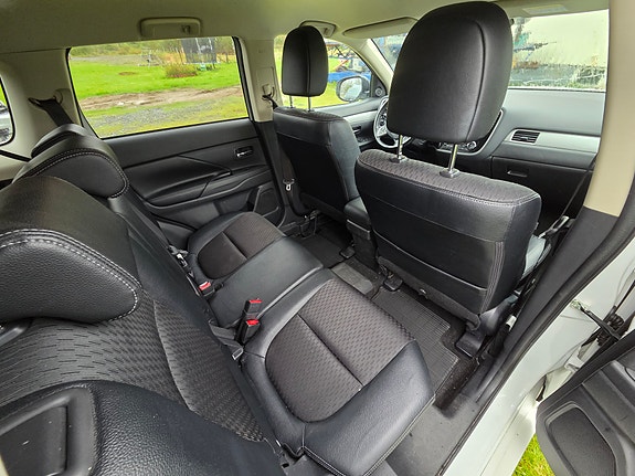 Mitsubishi Outlander 6 of 16