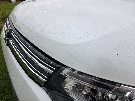 Mitsubishi Outlander 9 of 16