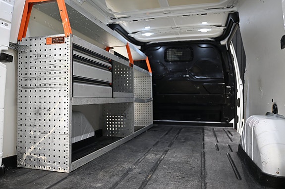 Ford Transit Custom 8 of 29