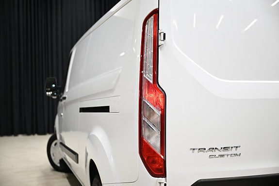 Ford Transit Custom 13 of 29