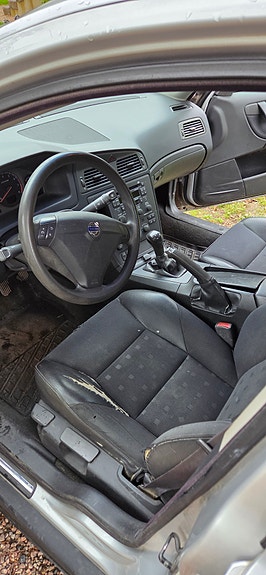 Volvo S60 2 of 6