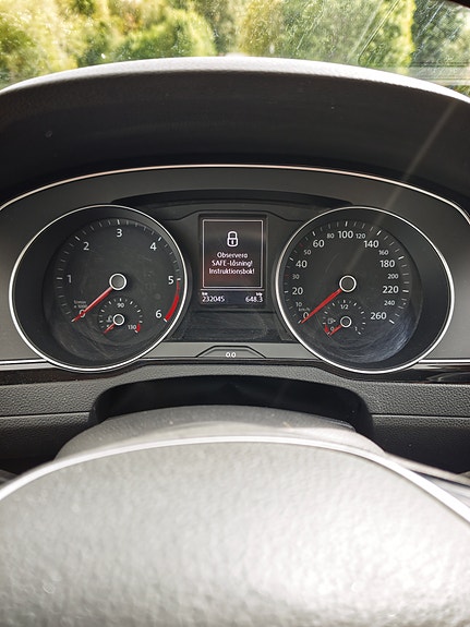 Volkswagen Passat 12 of 12
