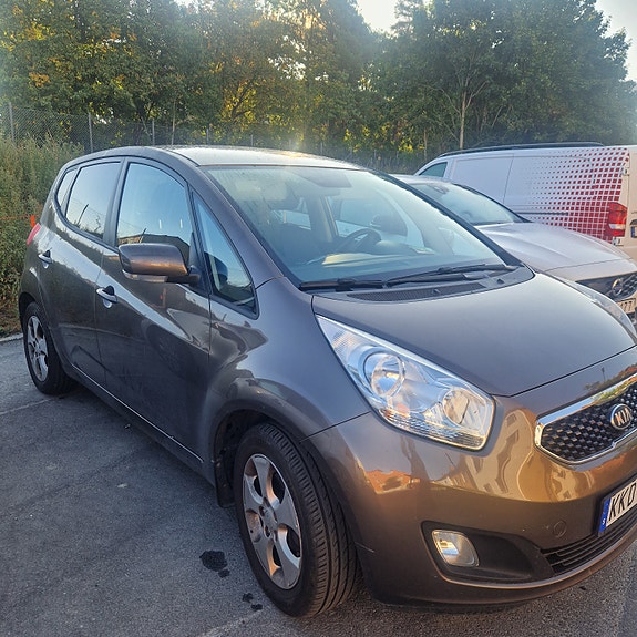 Kia Venga 2 of 2