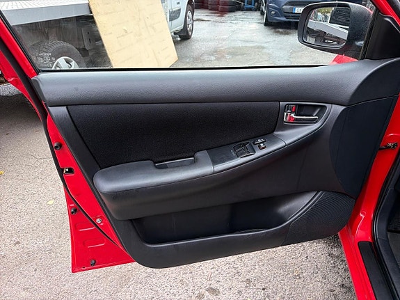 Toyota Corolla 18 of 19
