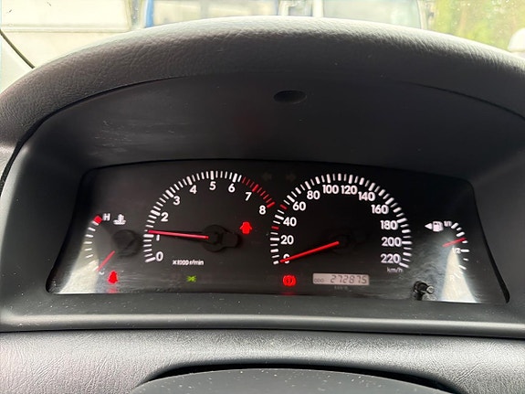 Toyota Corolla 11 of 19