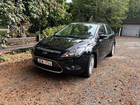 Ford Focus 2 of 10