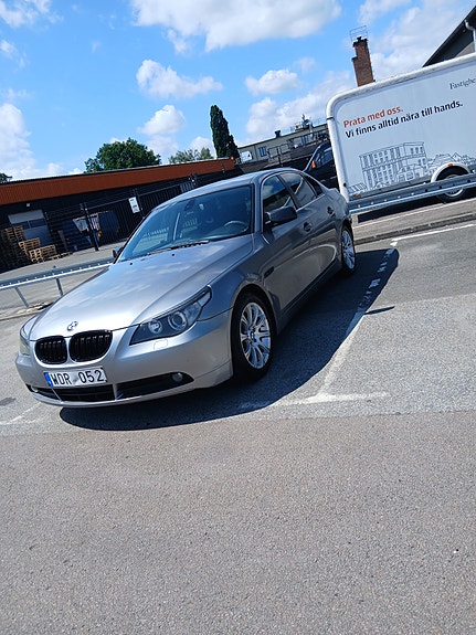 BMW 520i 5 of 5