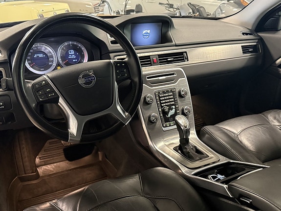 Volvo XC70 6 of 13