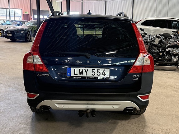 Volvo XC70 4 of 13