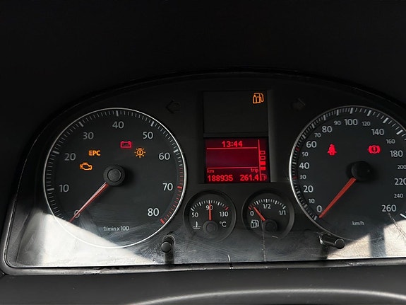 Volkswagen Caddy 10 of 22