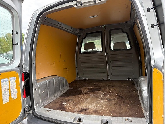 Volkswagen Caddy 17 of 22