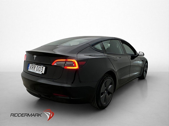 Tesla Model 3 9 of 30
