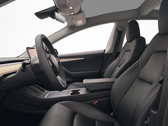 Tesla Model 3 11 of 30