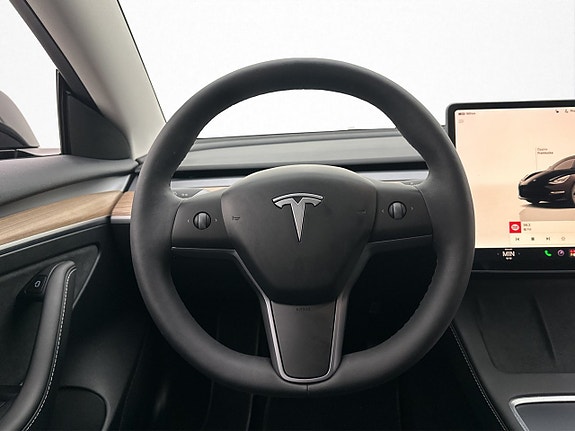 Tesla Model 3 14 of 30