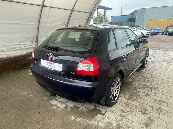 Audi A3 3 of 17