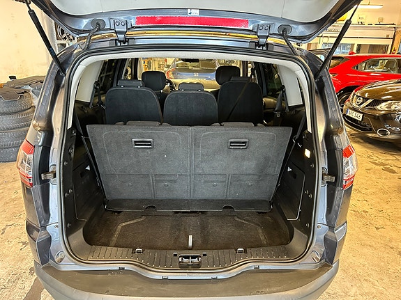 Ford S-MAX 11 of 19