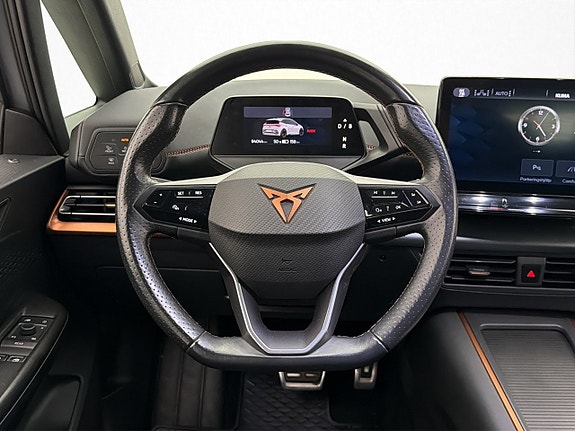 Cupra Born 13 of 30