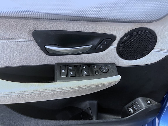 BMW 225xe 7 of 17