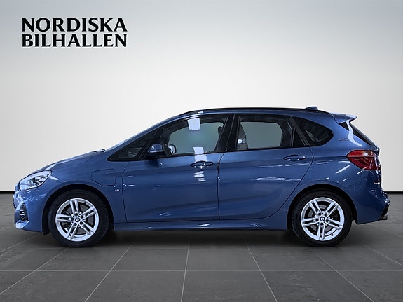 BMW 225xe 4 of 17