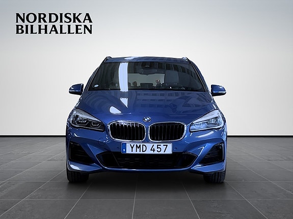 BMW 225xe 2 of 17
