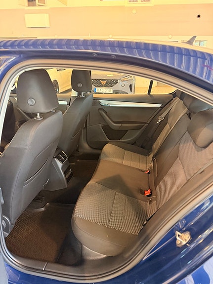 Skoda Octavia 8 of 10