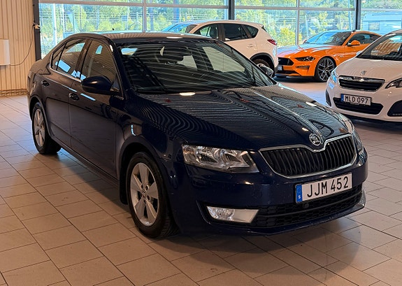 Skoda Octavia 2 of 10