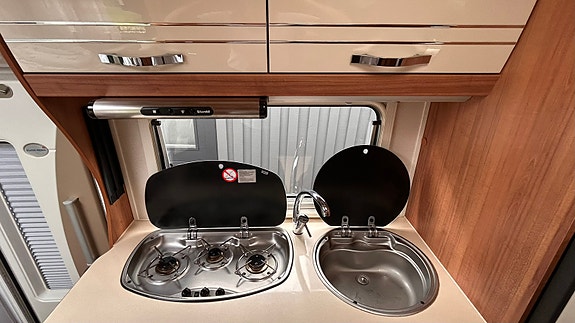 Eura Mobil Terrestra 640 VB | 3.0 160hk | 860kg lastvikt | 330Ah Lithium 16 of 17