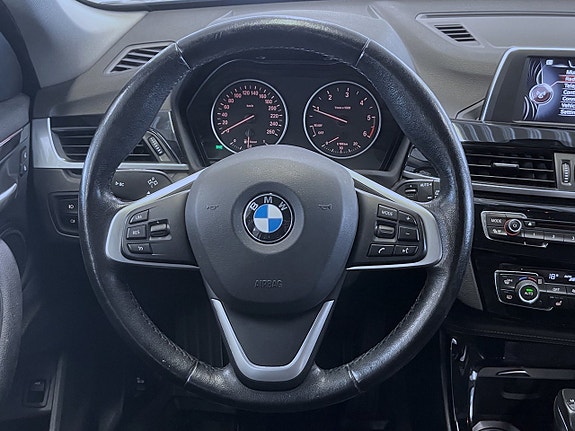 BMW X1 9 of 17