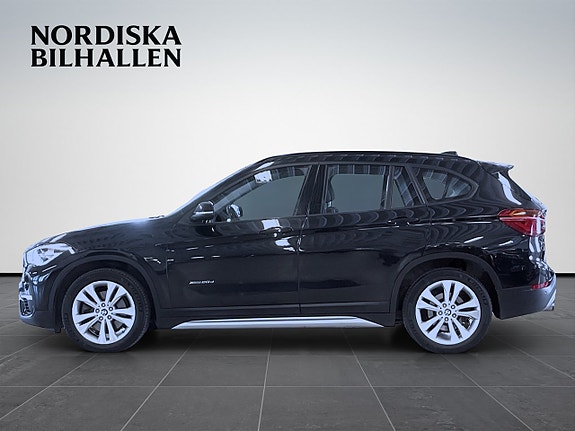 BMW X1 4 of 17