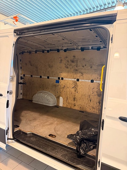 Volkswagen Crafter 35 11 of 11