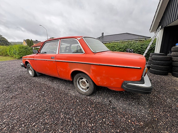 Volvo 242 7 of 24