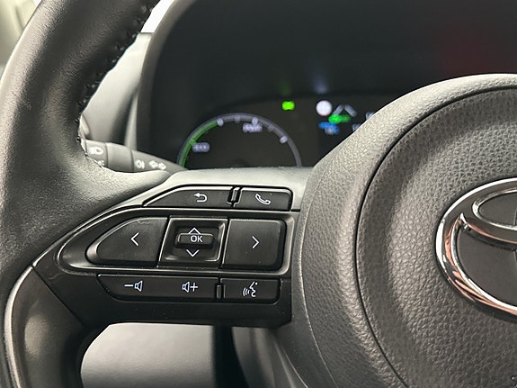 Toyota Yaris 14 of 30