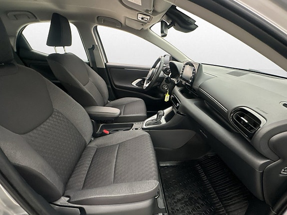 Toyota Yaris 25 of 30