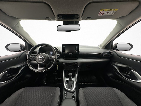 Toyota Yaris 11 of 30