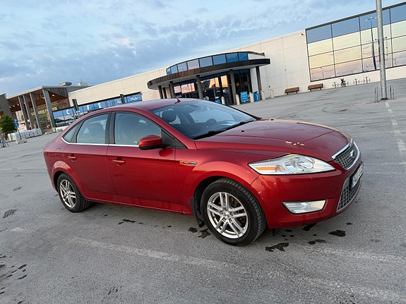 Ford Mondeo 2 of 4