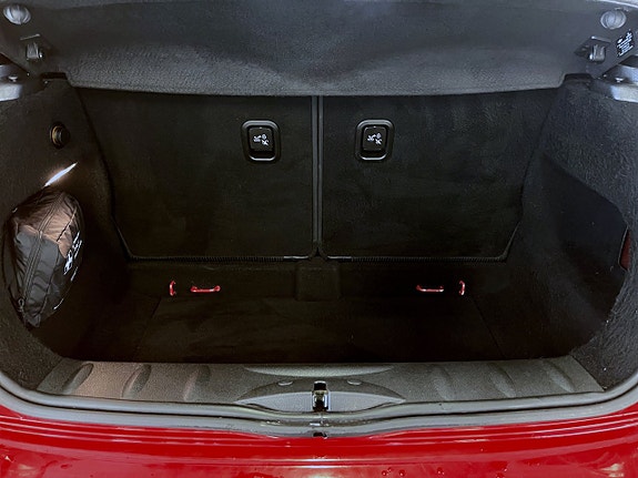 MINI Cooper 13 of 14